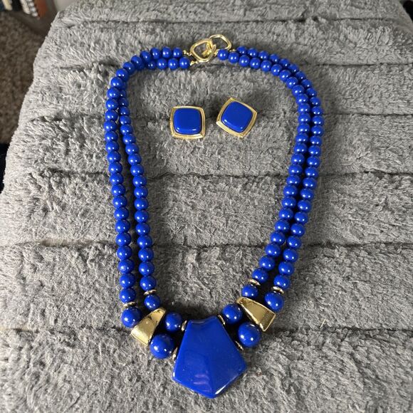 Unbranded Jewelry - VTG Cobalt Blue Beaded Necklace And Earrings